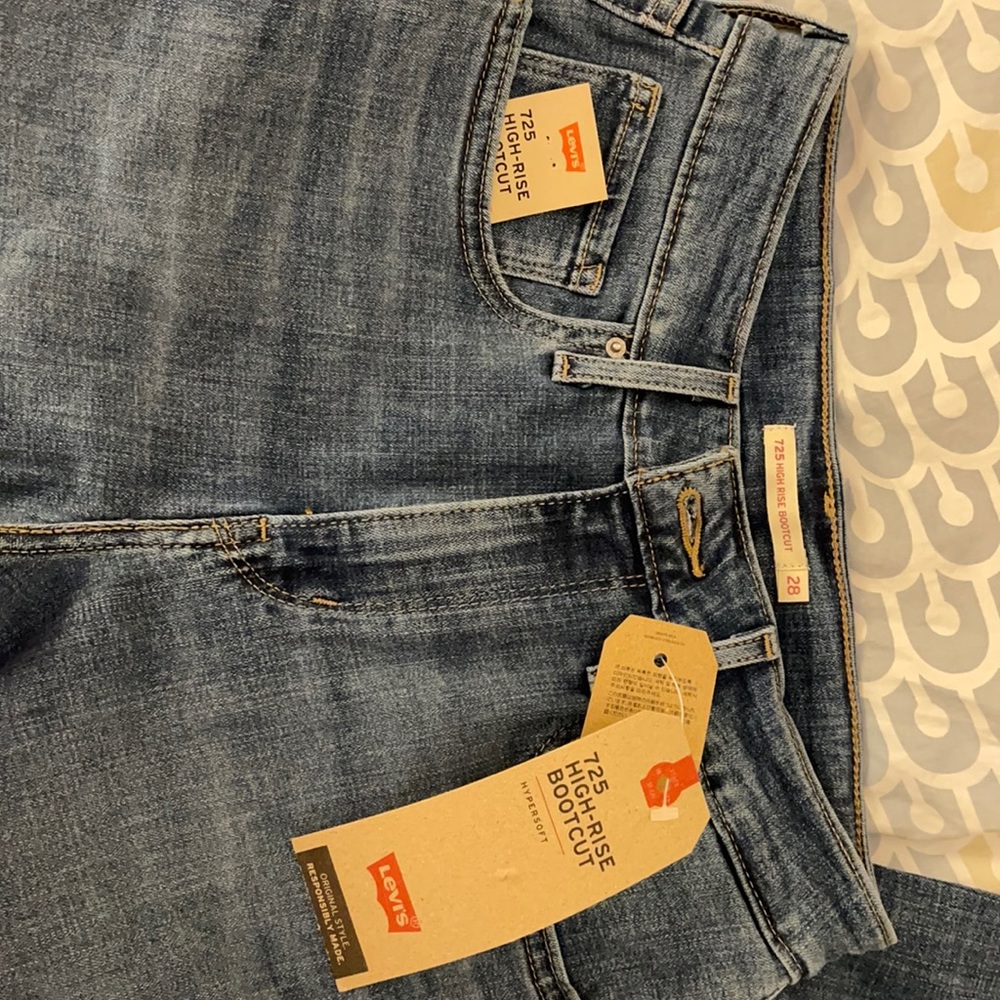 Levi’s high rise boot cut
